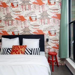 Pink Flamingo Boutique Albergue